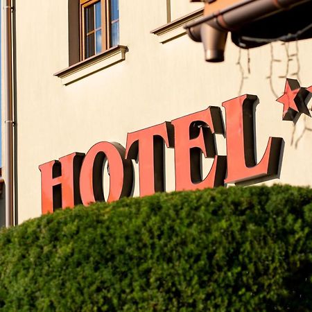 Hotel Lemoniada Lucmierz Exterior foto